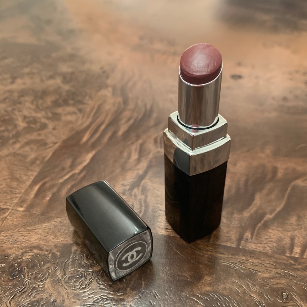Chanel rouge coco bloom sheer Glow 114
